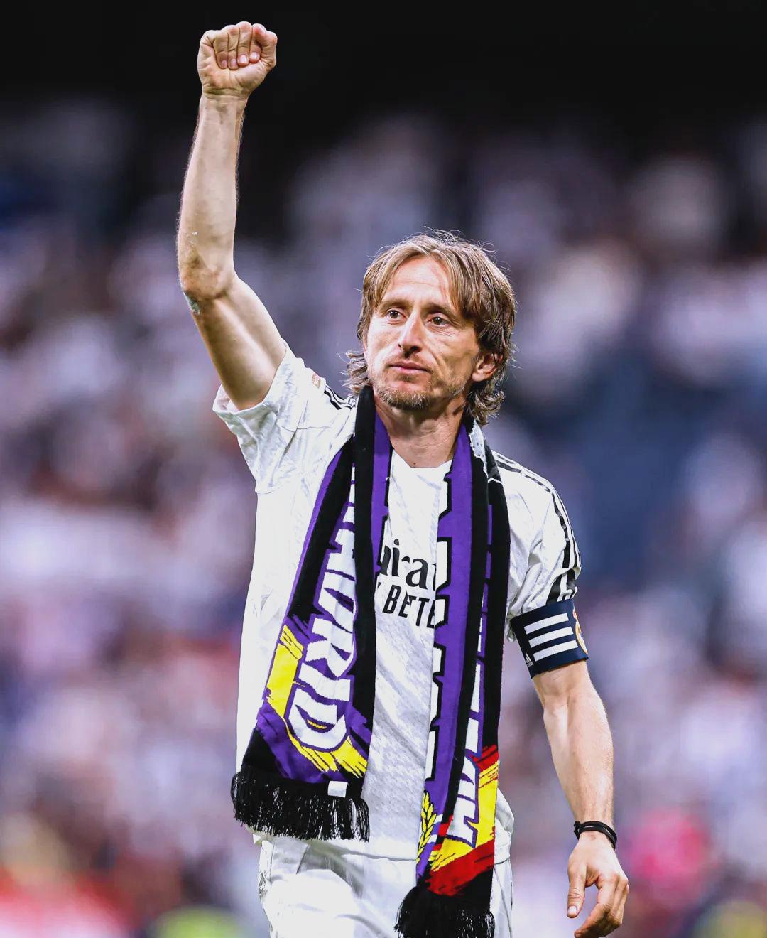 LPL季后赛：丝毫不拖泥带水，IG横扫EDG，晋级下一轮