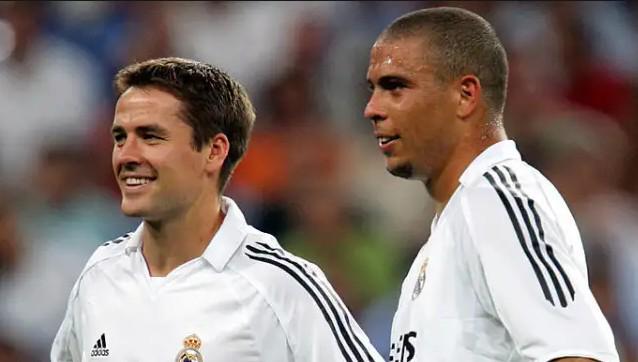 他从开场哨 他从开场哨