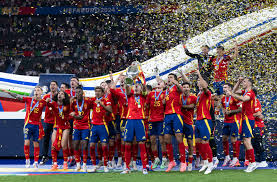 不斷探索與 不斷探索與