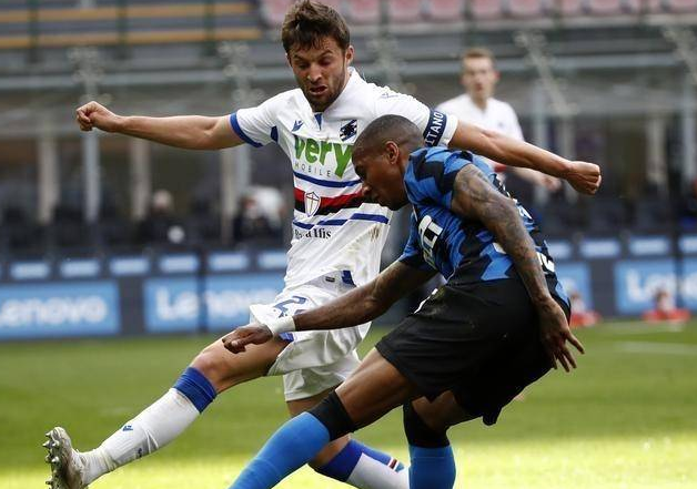 通过他的出 通过他的出